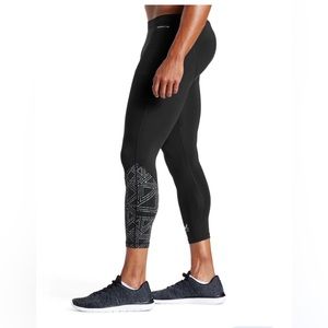 MISSION x WADE COLLECTION Compression ¾ Tights | Flash Black